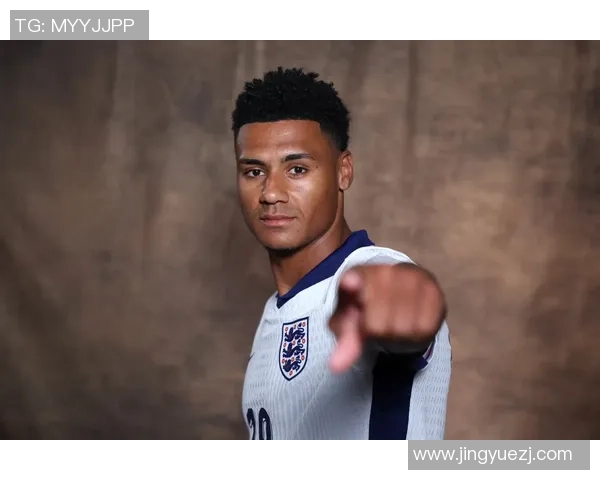 足球球星缺牙现象盘点：这些球员因受伤或比赛摩擦留下永久性标记