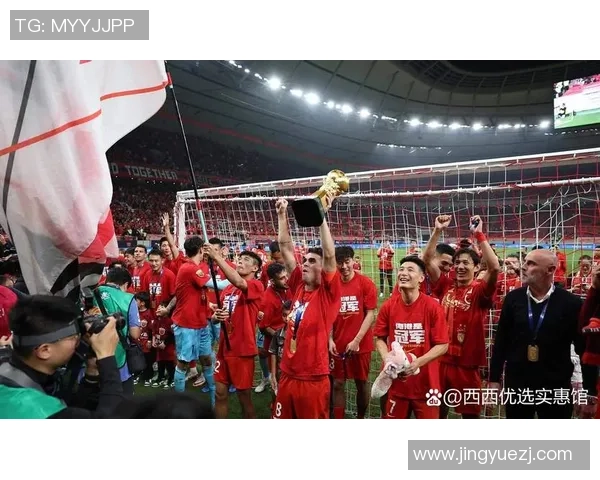 足球球星转会风云：豪门争夺战与个人未来选择分析